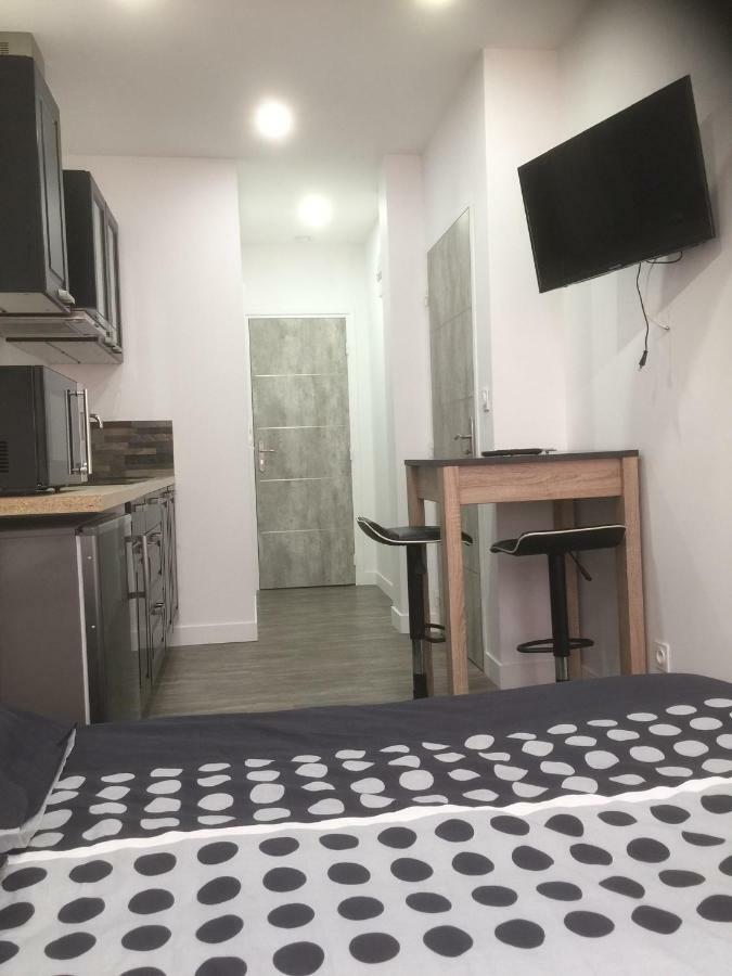 Le Studio De Moliere Montluçon Exterior foto